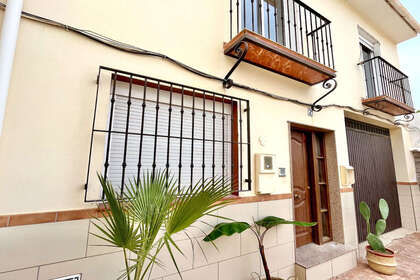 Casa venta en Vélez-Málaga. 