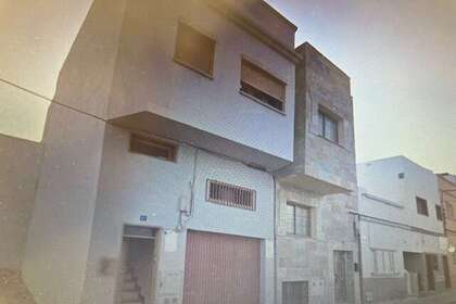 House for sale in El Charco, Puerto del Rosario, Las Palmas, Fuerteventura. 