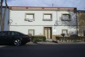 Casa venda a Seis de Junio, Valdepeñas, Ciudad Real. 