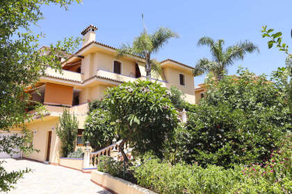 联排别墅 出售 进入 San Pedro de Alcántara, Marbella, Málaga. 