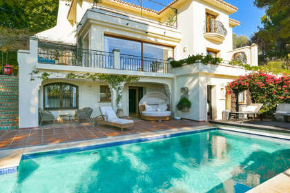 联排别墅 出售 进入 Río Real, Marbella, Málaga. 