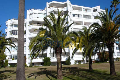 Apartmány na prodej v Guadalmina, Málaga. 