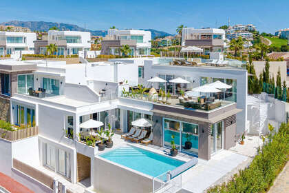 联排别墅 出售 进入 Riviera Del Sol, Marbella, Málaga. 