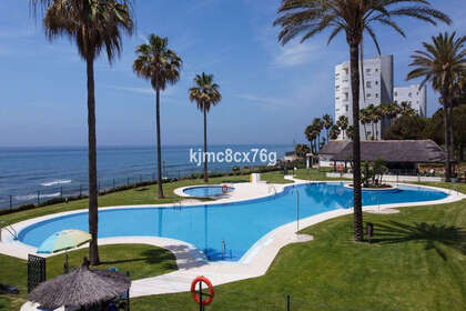 酒店公寓 出售 进入 Calahonda, Mijas, Málaga. 
