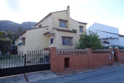 Řadový dům na prodej v Alhaurín de la Torre, Málaga. 