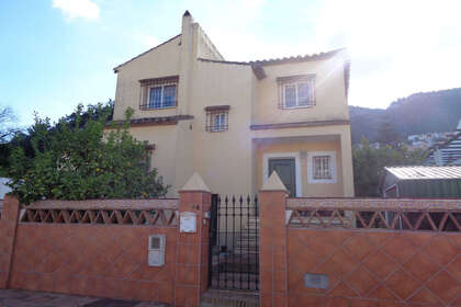 联排别墅 出售 进入 Alhaurín de la Torre, Málaga. 