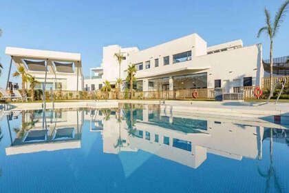 酒店公寓 出售 进入 Cala Del Moral, La, Málaga. 