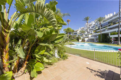 酒店公寓 出售 进入 Río Real, Marbella, Málaga. 