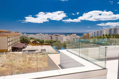 酒店公寓 出售 进入 Estepona, Málaga. 