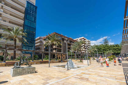 耳房 出售 进入 Marbella, Málaga. 
