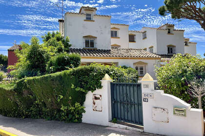 Huse til salg i Calahonda, Mijas, Málaga. 