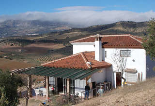 牧场 出售 进入 Almogía, Málaga. 