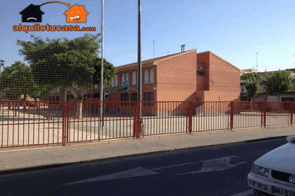Commercial premise for sale in Murcia. 
