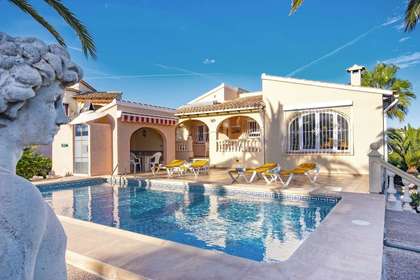 Chalet for sale in Benissa, Alicante. 