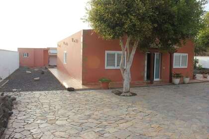 House for sale in Puerto del Rosario, Las Palmas, Fuerteventura. 