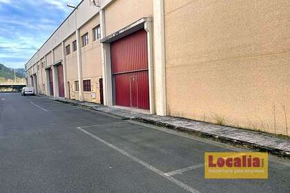 Edifici industrial venda a Corrales de Buelna (Los), Cantabria. 