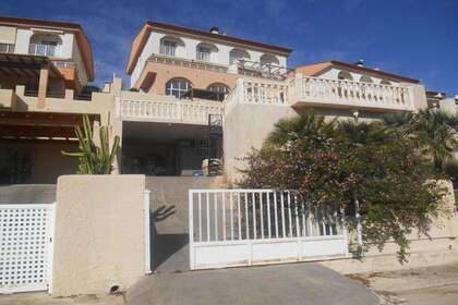 House for sale in Gandia, Valencia. 