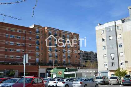酒店公寓 出售 进入 Badajoz. 