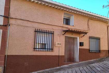 House for sale in Elche de la Sierra, Albacete. 