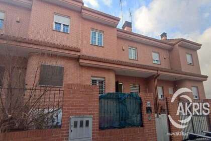 房子 出售 进入 Viso de San Juan (El), Toledo. 